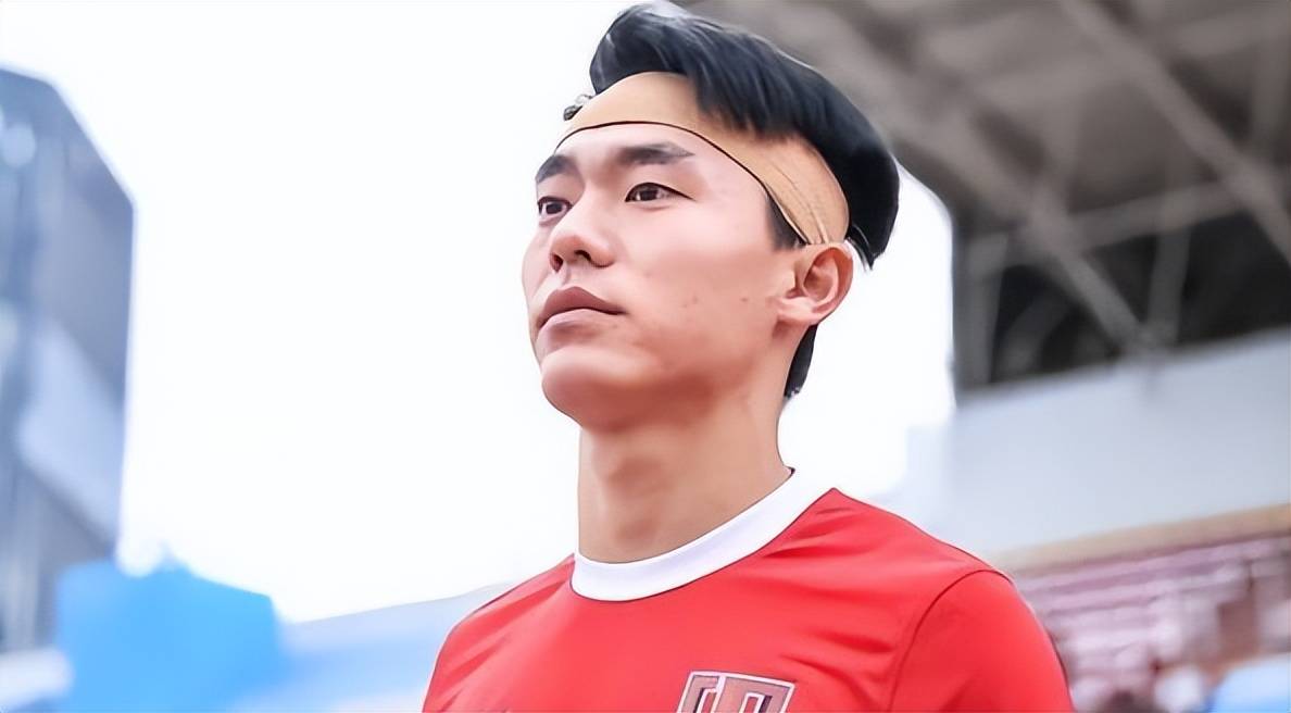 包含河床冲击冠军,锋线磨合进入关键期的词条 包含河床冲击冠军,锋线磨合进入关键期的词条