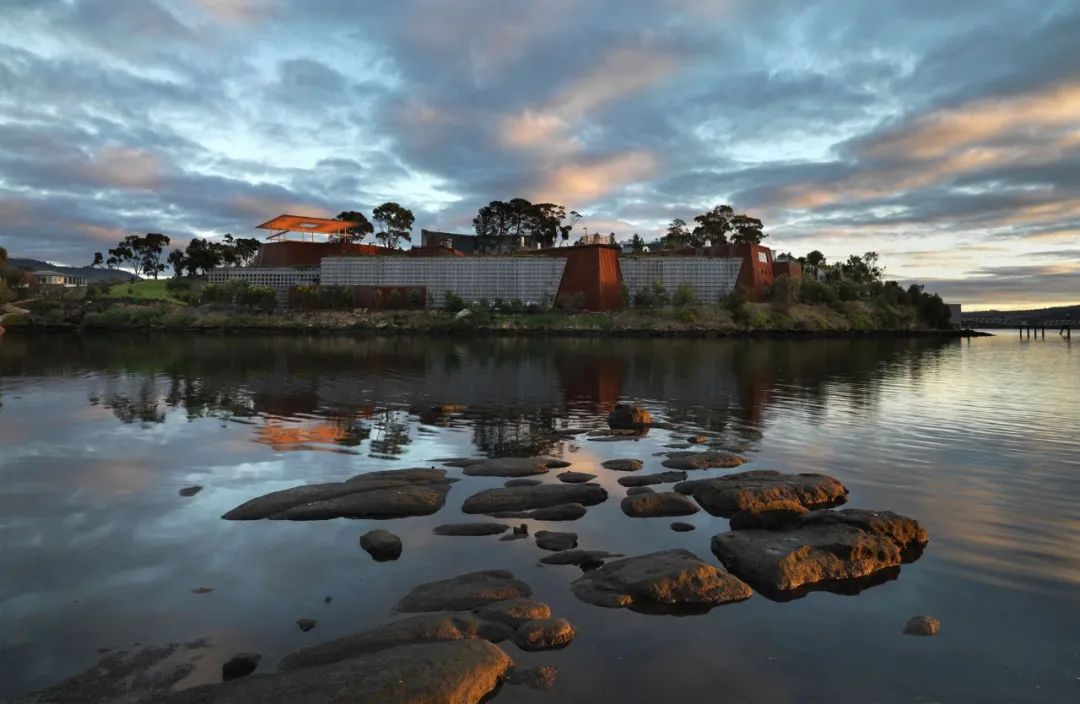 塔斯马尼亚联新星爆发，挑战恩菲尔德防线坚固的简单介绍
