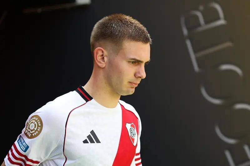 包含蒙特雷战术调整，关键球员或将首发出战的词条