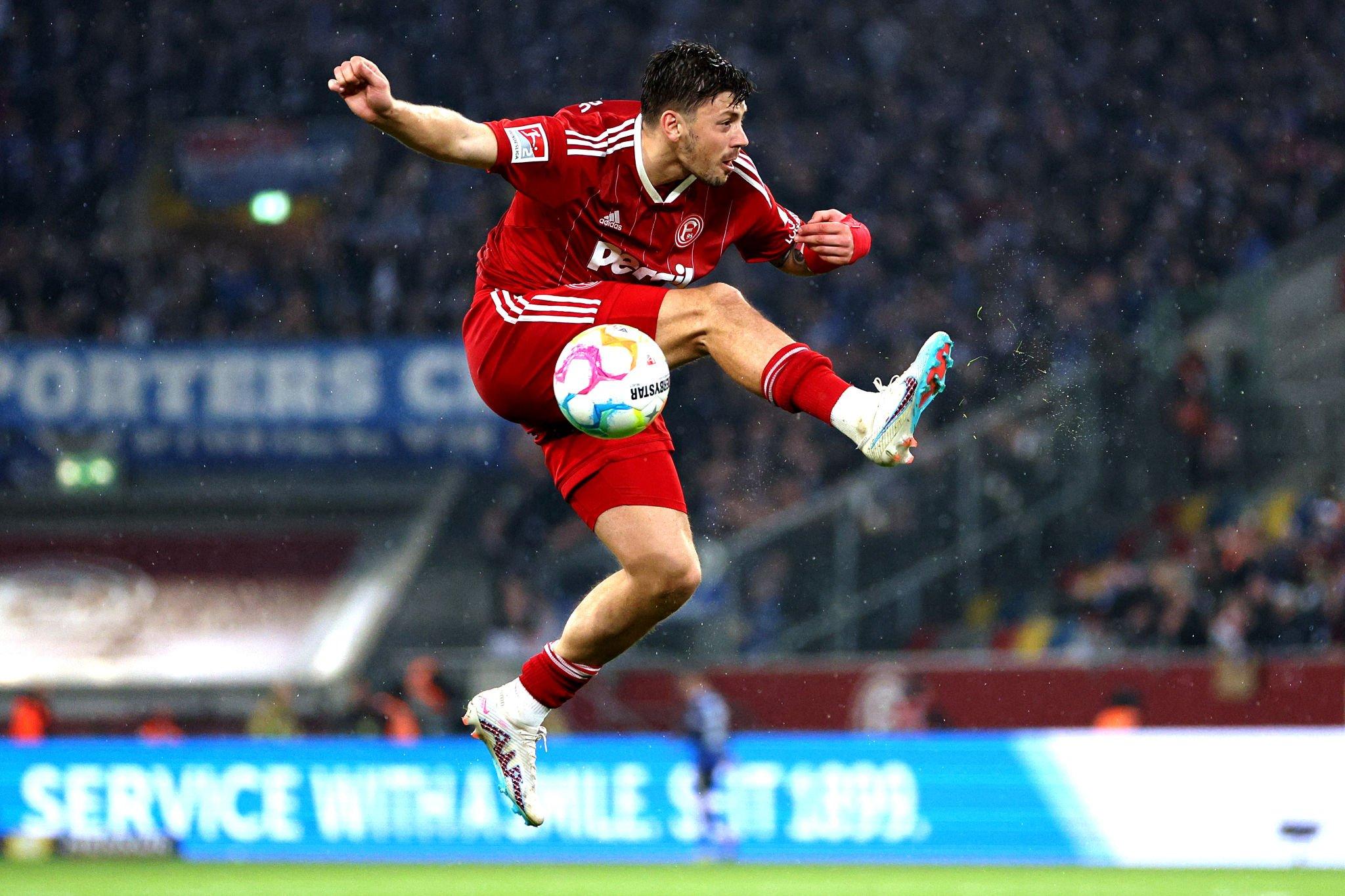 关于不莱梅俱乐部在德国联赛中获得胜利的信息 关于不莱梅俱乐部在德国联赛中获得胜利的信息