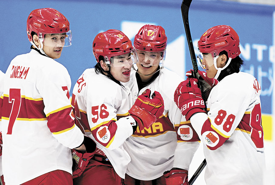 关于火爆场面中球队实力尽显,角逐激烈异常的信息 关于火爆场面中球队实力尽显,角逐激烈异常的信息