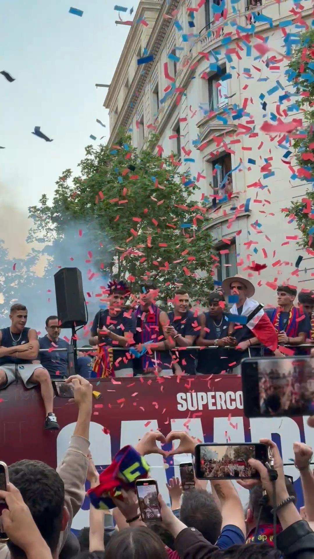 包含巴塞罗那豪取胜利聚焦接下来的比赛的词条 包含巴塞罗那豪取胜利聚焦接下来的比赛的词条