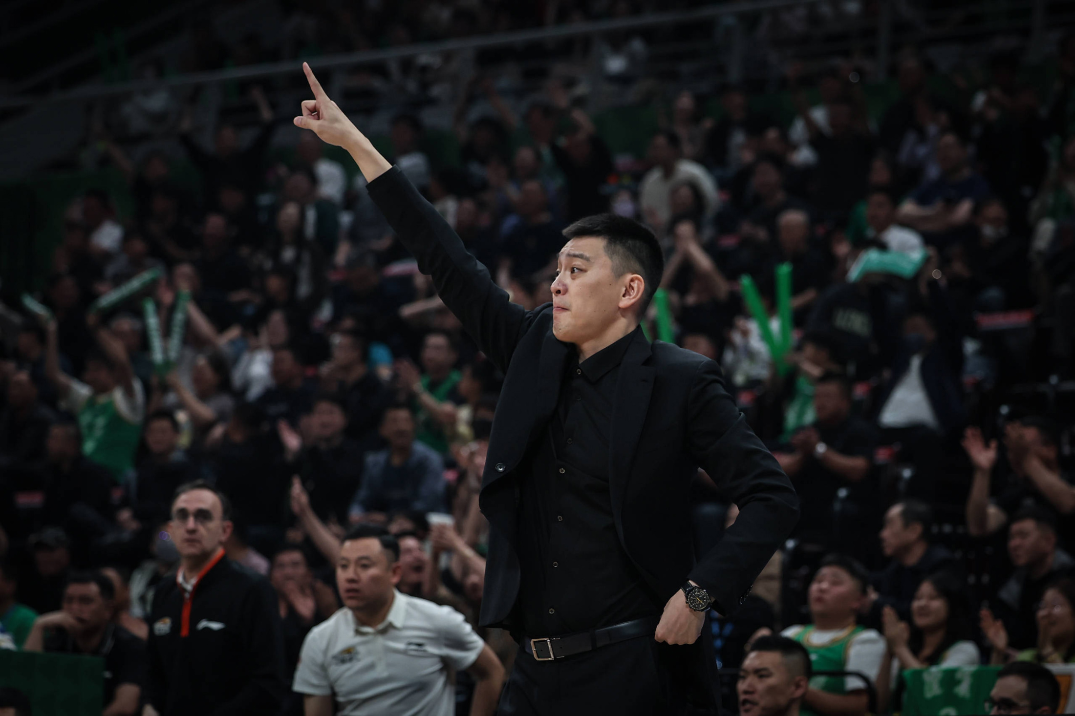 辽宁队主场作战，轻松击败对手