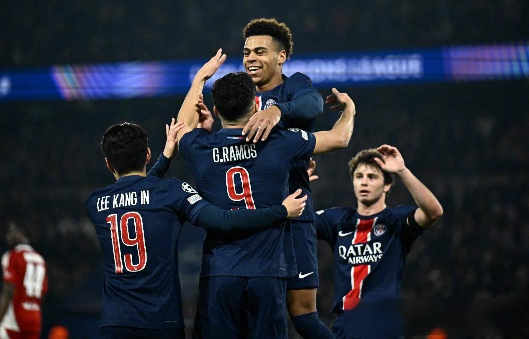 包含巴黎圣日耳曼锋线犀利,连续爆发进攻的词条 包含巴黎圣日耳曼锋线犀利,连续爆发进攻的词条