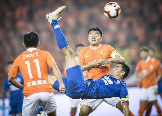 江苏队主力球员受伤,影响战术部署的简单介绍 江苏队主力球员受伤,影响战术部署的简单介绍