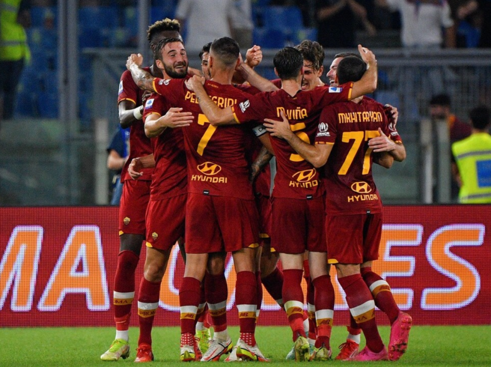 包含穆里尼奥赞扬球队团结一致，取得连胜的词条