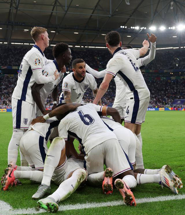 英格兰国家队胜于荷兰,成功晋级欧锦赛 英格兰国家队胜于荷兰,成功晋级欧锦赛