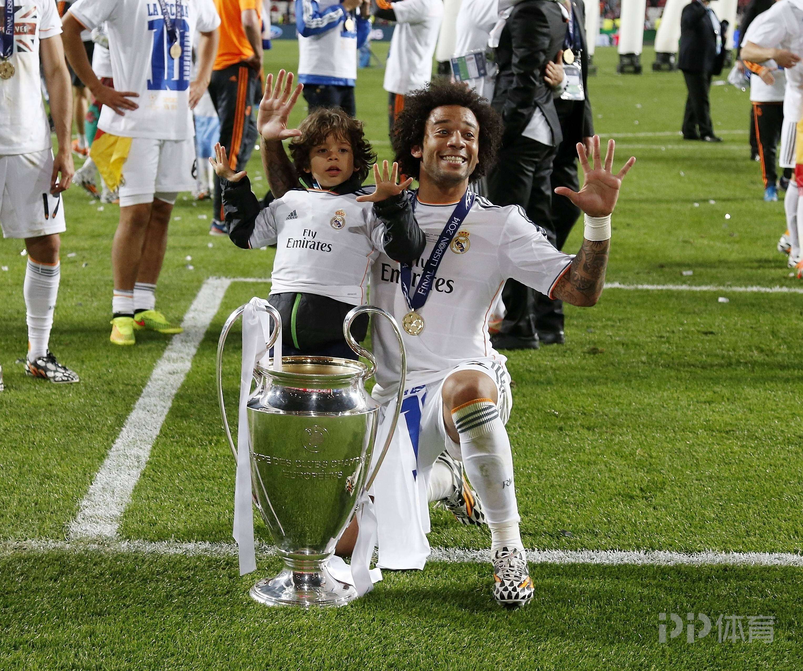 欧洲超级联赛半决赛，巴塞罗那力克皇马挺进决赛的简单介绍