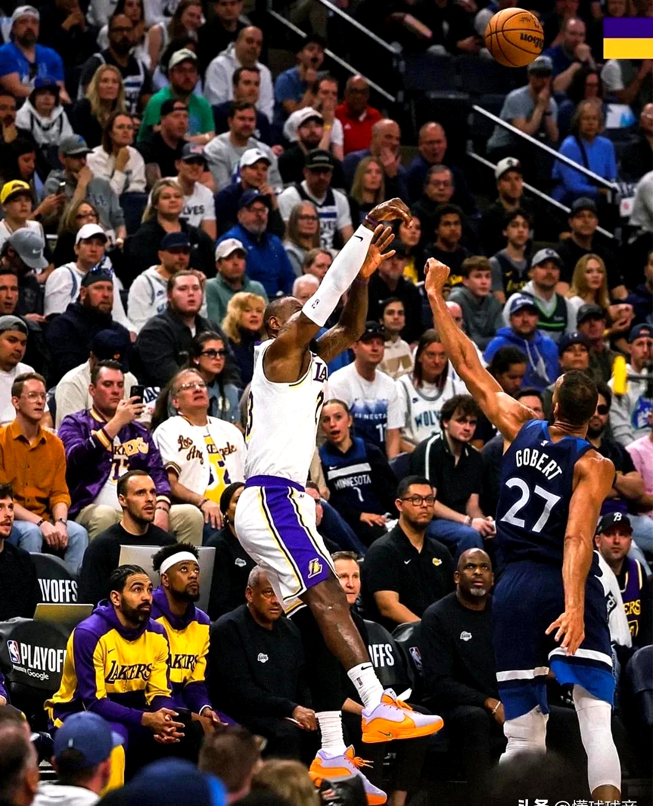 湖人惨遭马刺逆转,詹姆斯全场努力砍下分但没有逆转比分赢下比赛的简单介绍 湖人惨遭马刺逆转,詹姆斯全场努力砍下分但没有逆转比分赢下比赛的简单介绍