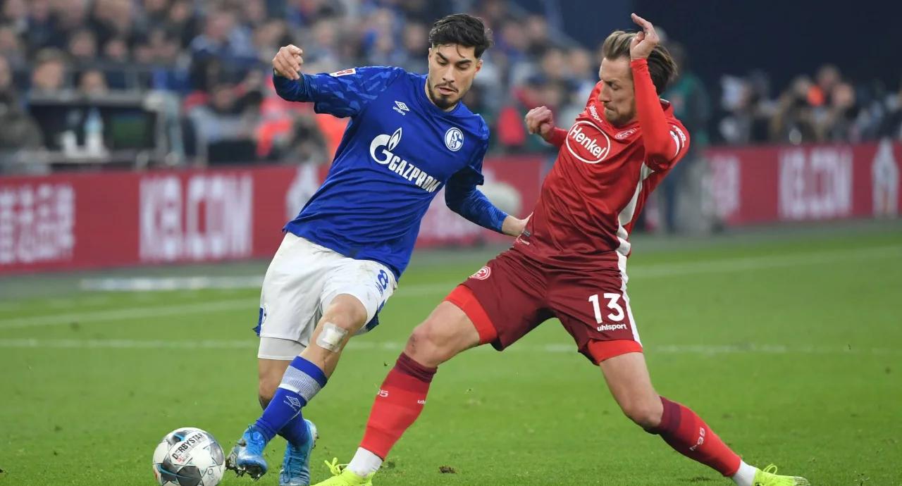 沙尔克宣布球队换帅,打破连败 沙尔克宣布球队换帅,打破连败