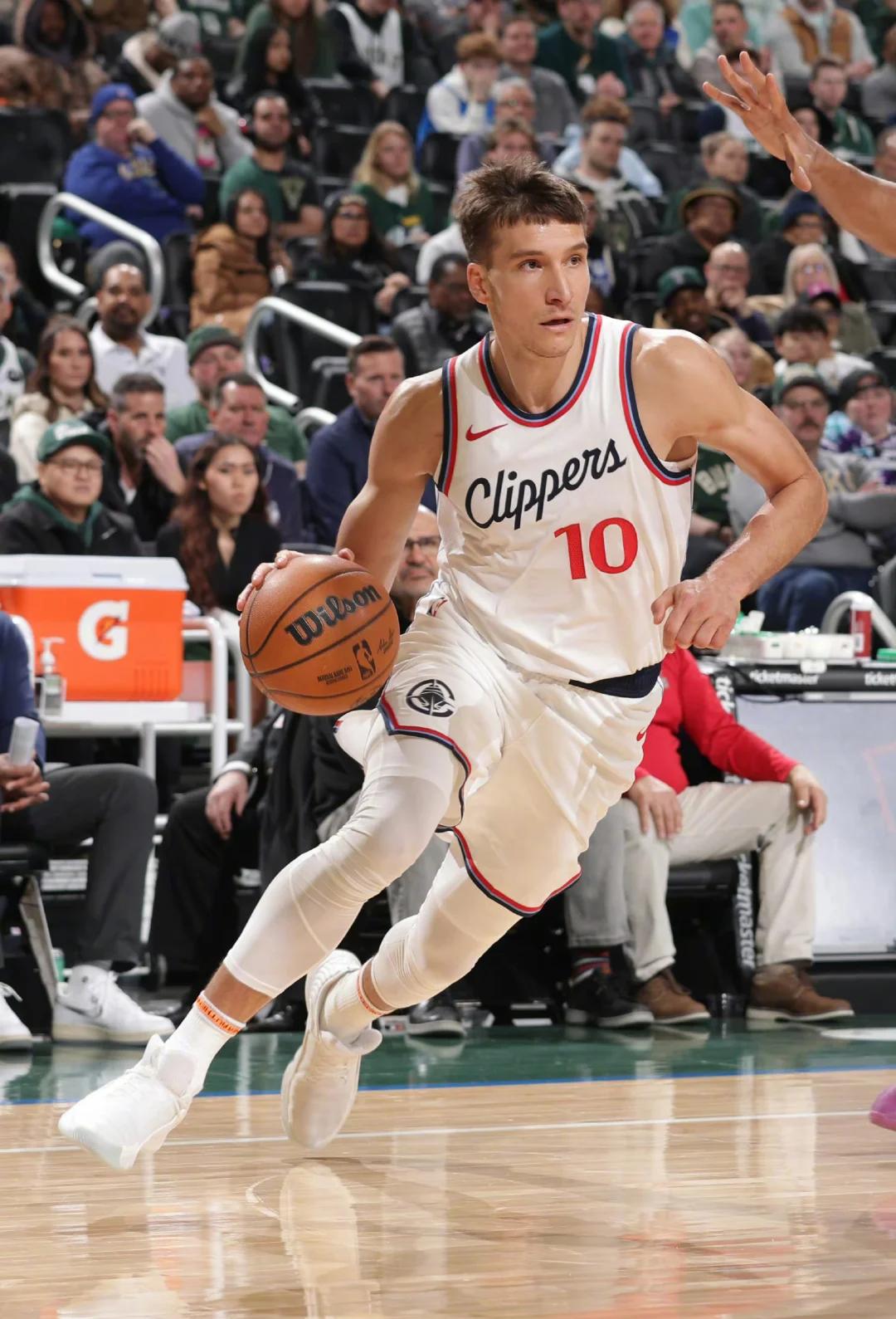 快船新秀表现亮眼赢得主教练信任的简单介绍