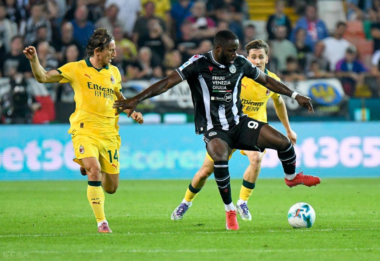 关于AC米兰逆袭击败乌迪内斯,豪取三分的信息 关于AC米兰逆袭击败乌迪内斯,豪取三分的信息