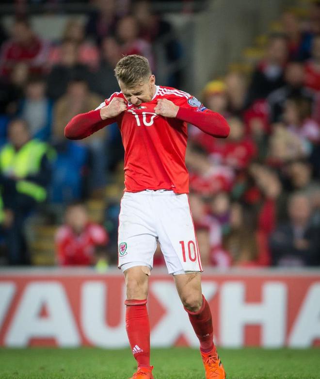 包含拉姆塞因疫情无缘欧洲杯，忧心失去国家队位置的词条